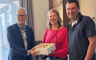 Feestelijk coachbezoek bij Anita en Niels de Jong